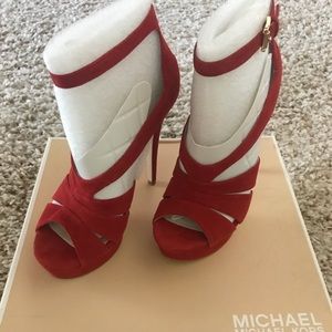 ✨ Suede Michael Kors Heels ✨